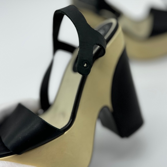 Chanel Platform Shoes - Picture 13 of 16